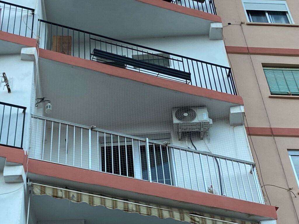 Instalaciones personalizadas a las salvedades de los balcones