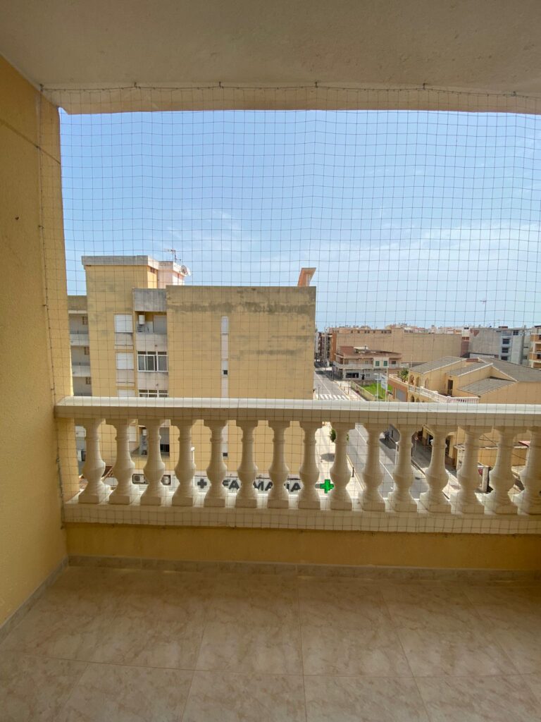 Instalación de red para niños en balcón y ventanas Moncofar